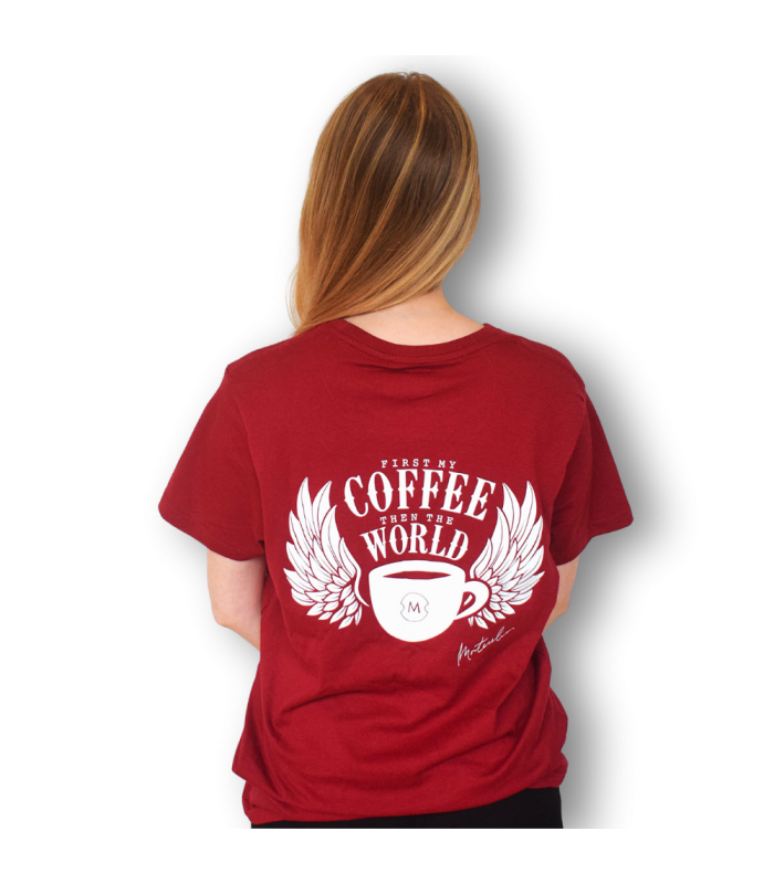 Camiseta roja Coffee World – Merchandising oficial para amantes del café
